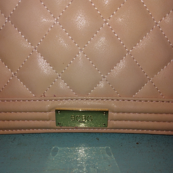 Pink Soft Pleated BCBG Paris Luxury Leather Purse - Picture 2 of 4